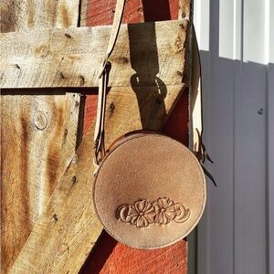 Rough out western rope can purse